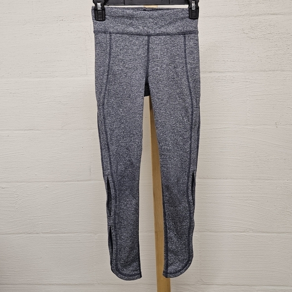 Free People FP Movement Infinity Cut Out Leggings in Navy Blue and White Sz XS - Picture 5 of 13